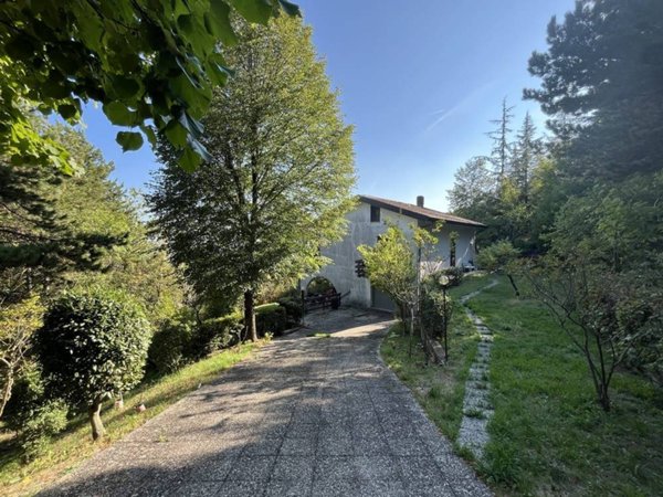 casa indipendente in vendita a Pellegrino Parmense