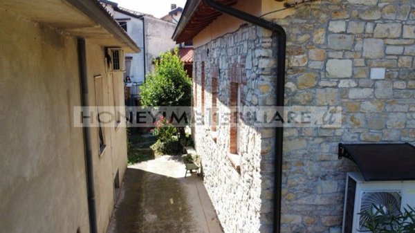 casa indipendente in vendita a Pellegrino Parmense in zona Grotta