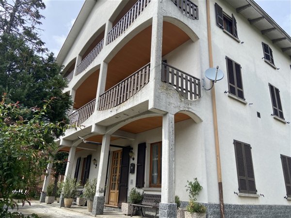 appartamento in vendita a Pellegrino Parmense