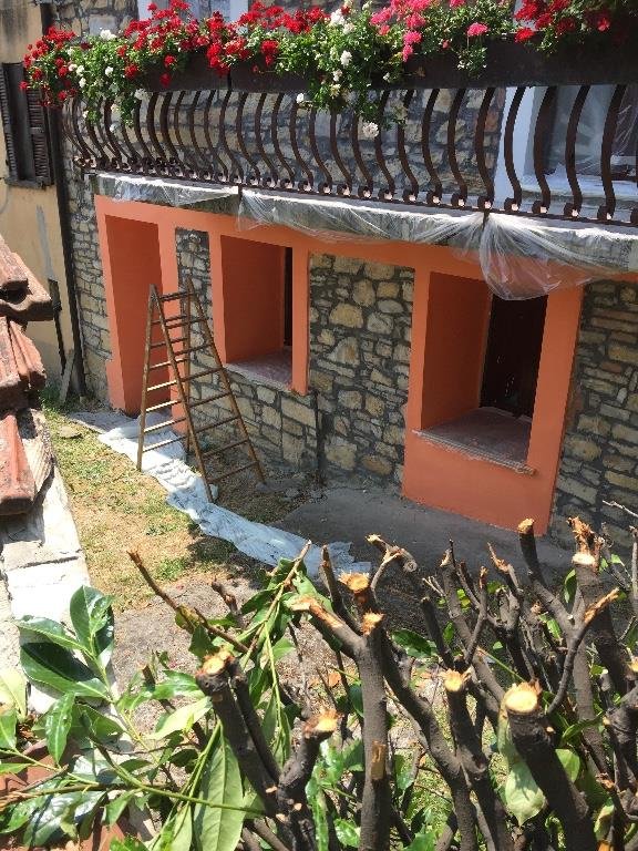 casa indipendente in vendita a Pellegrino Parmense in zona Iggio