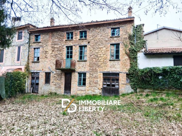 casa indipendente in vendita a Pellegrino Parmense