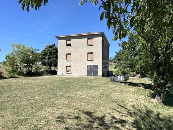 casa indipendente in vendita a Pellegrino Parmense in zona Castellaro