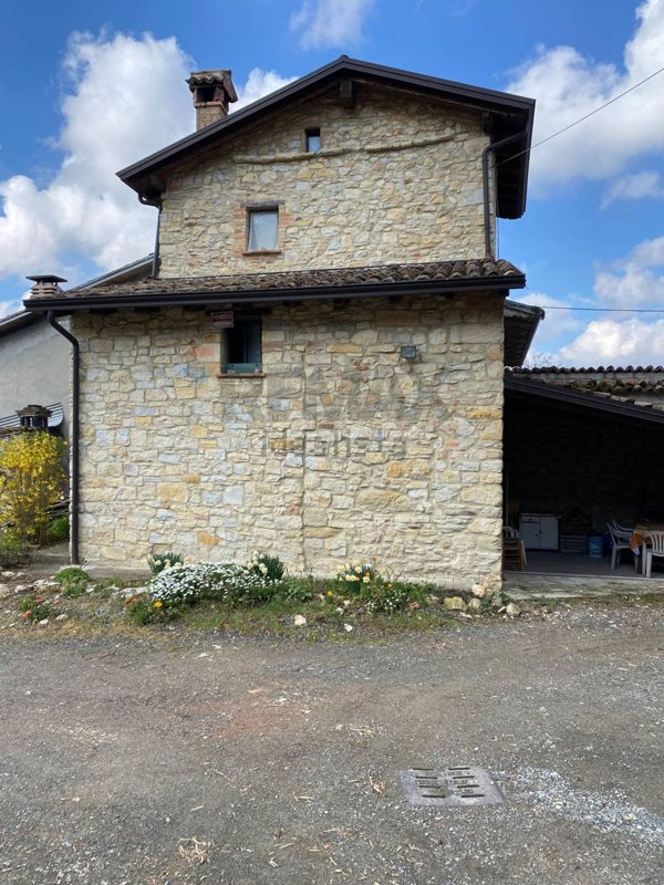 appartamento in vendita a Pellegrino Parmense