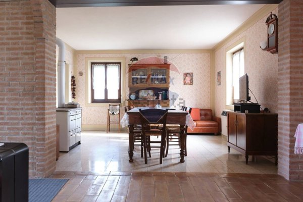 casa indipendente in vendita a Pellegrino Parmense