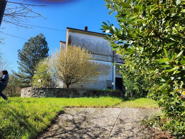 casa indipendente in vendita a Pellegrino Parmense