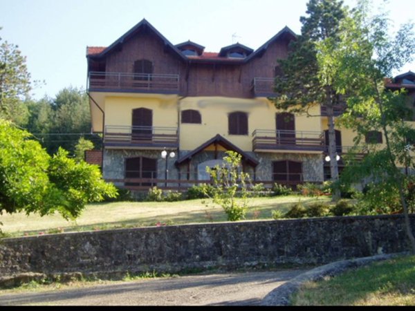 negozio in vendita a Pellegrino Parmense