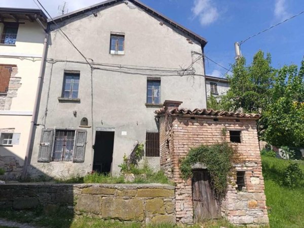 casa indipendente in vendita a Pellegrino Parmense