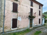 casa indipendente in vendita a Pellegrino Parmense