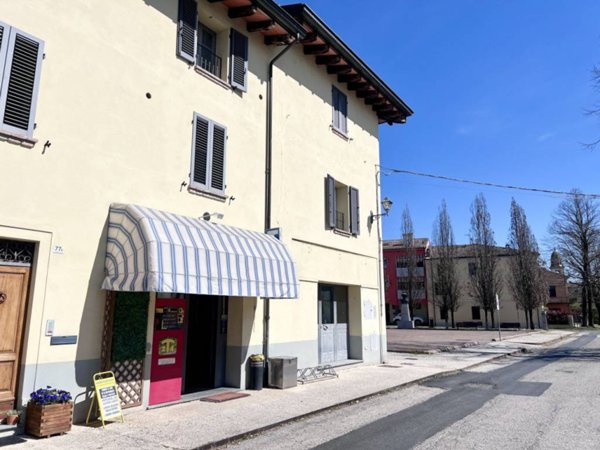 negozio in vendita a Roccabianca in zona Fontanelle