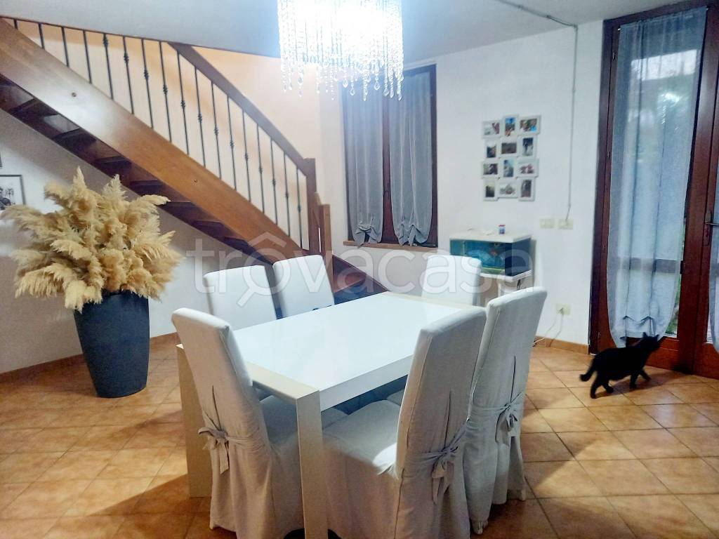 casa indipendente in vendita a Roccabianca