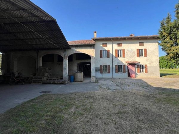 casa indipendente in vendita a Roccabianca in zona Rigosa