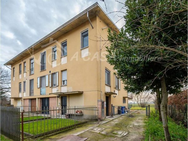 appartamento in vendita a Roccabianca in zona Fontanelle