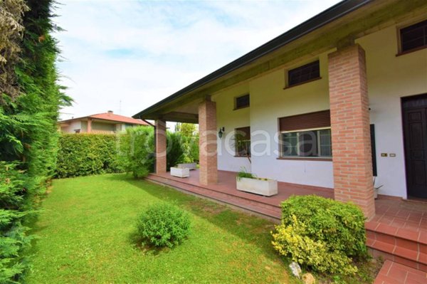 casa indipendente in vendita a Roccabianca