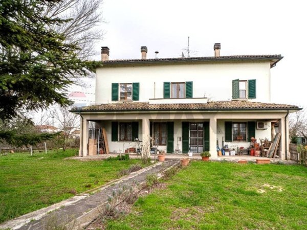 casa indipendente in vendita a Roccabianca in zona Ragazzola
