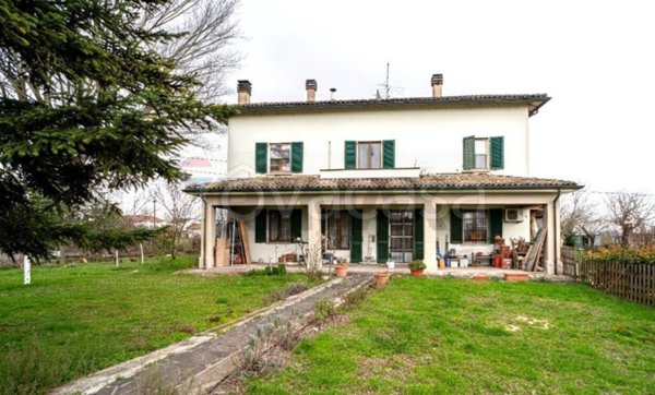 casa indipendente in vendita a Roccabianca in zona Ragazzola