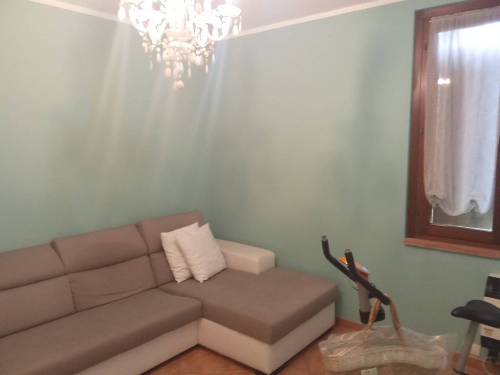 casa indipendente in vendita a Roccabianca in zona Ragazzola