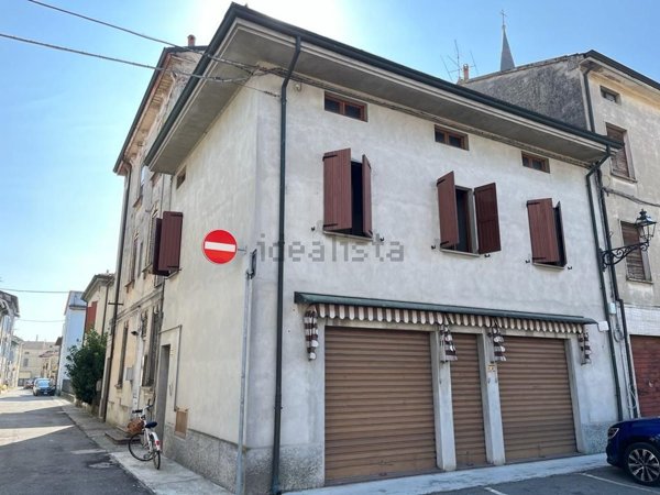 casa semindipendente in vendita a Roccabianca in zona Stagno