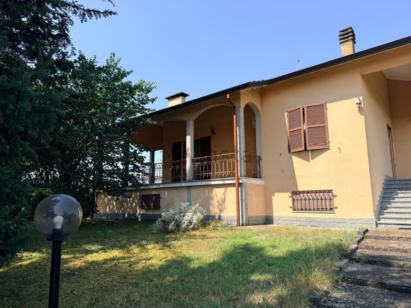 appartamento in vendita a Roccabianca in zona Fontanelle