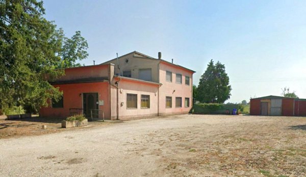 negozio in vendita a Roccabianca in zona Stagno
