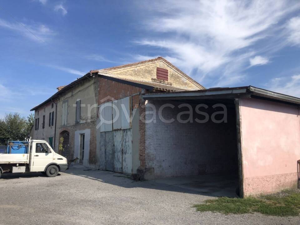 casa indipendente in vendita a Roccabianca in zona Ragazzola