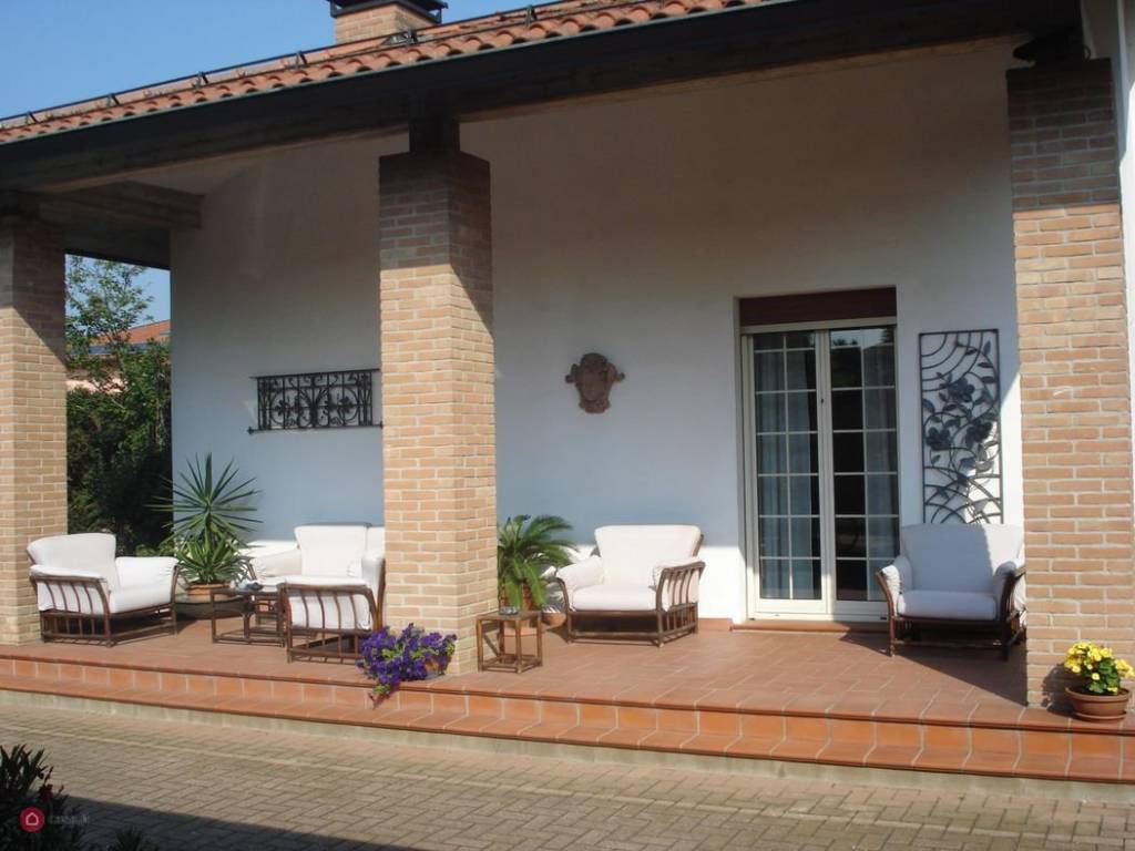 casa indipendente in vendita a Roccabianca in zona Ragazzola
