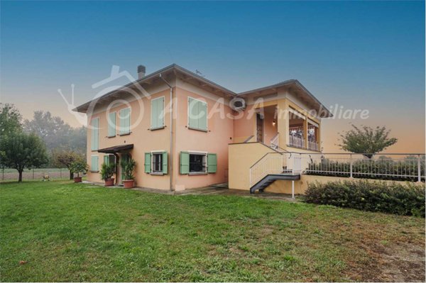 casa indipendente in vendita a Roccabianca in zona Fossa