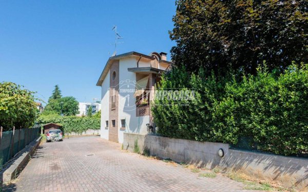 casa indipendente in vendita a Sala Baganza