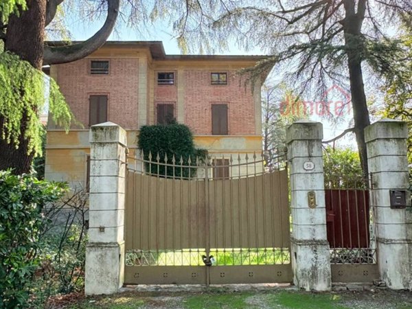 casa indipendente in vendita a Sala Baganza