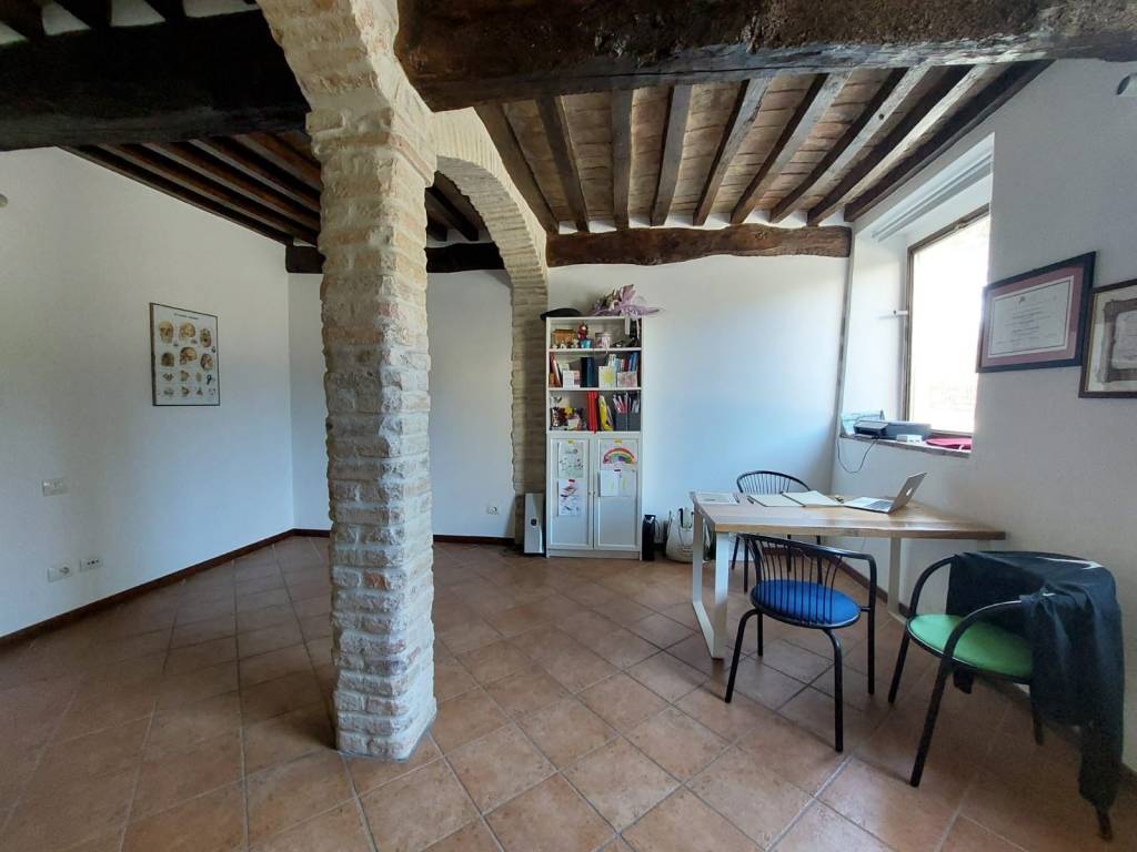 ufficio in vendita a Sala Baganza