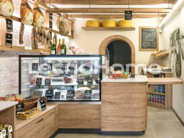 negozio in vendita a Sala Baganza