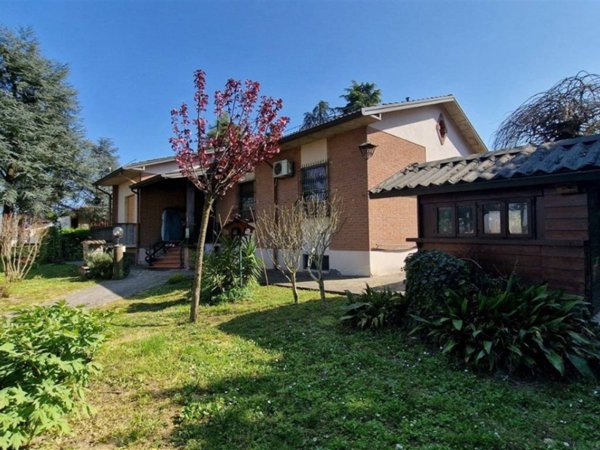 casa indipendente in vendita a Sala Baganza