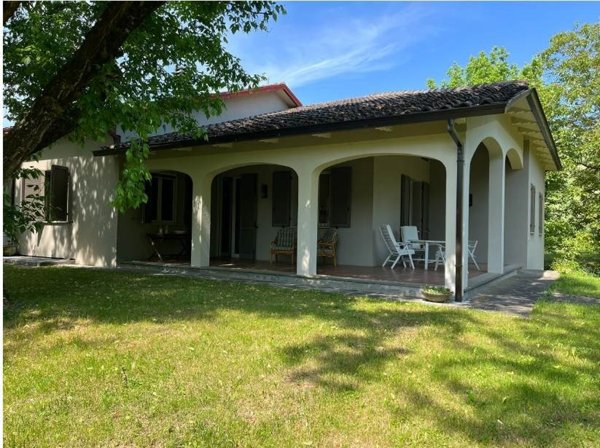 casa indipendente in vendita a Sala Baganza in zona Talignano