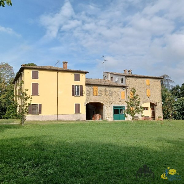 casale in vendita a Sala Baganza