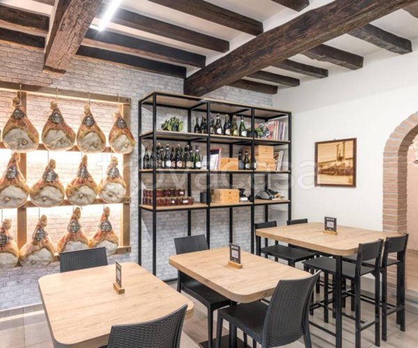 negozio in vendita a Sala Baganza