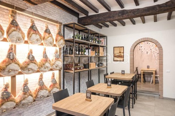 negozio in vendita a Sala Baganza