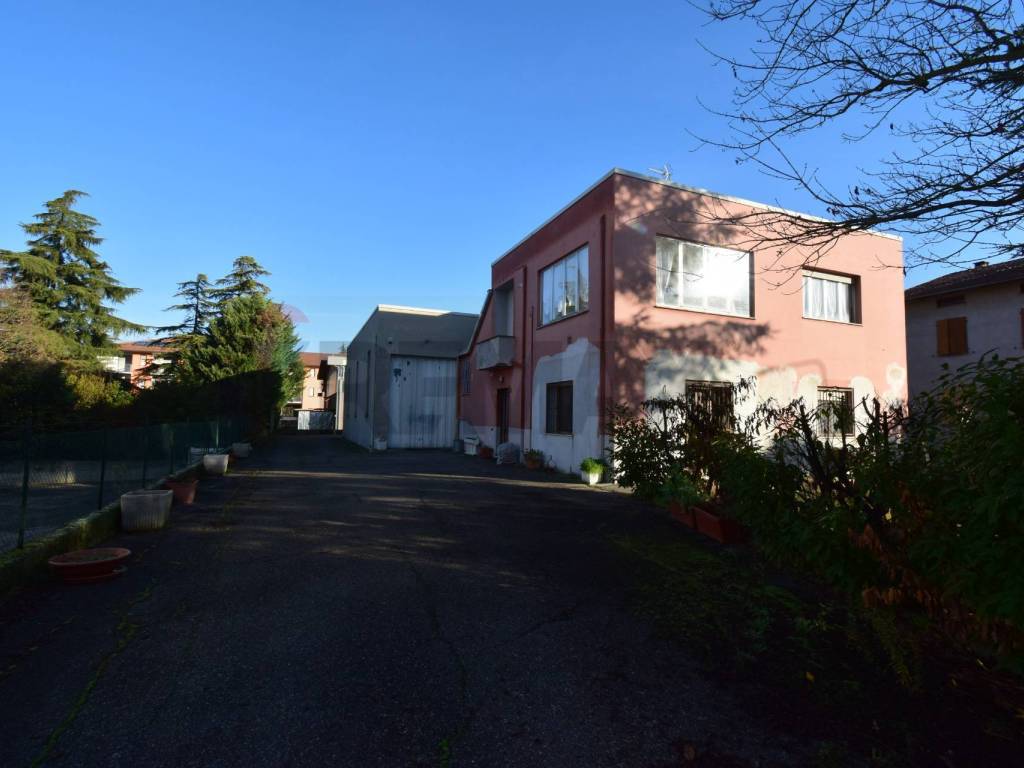 casa indipendente in vendita a Sala Baganza