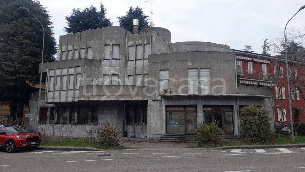 locale di sgombero in vendita a Sala Baganza