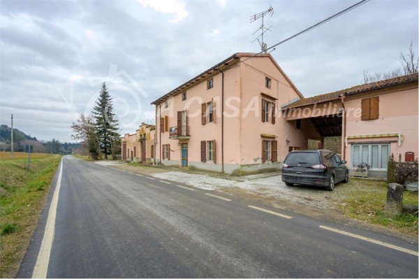 casa indipendente in vendita a Sala Baganza in zona Talignano