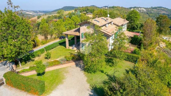 casa indipendente in vendita a Sala Baganza in zona Maiatico