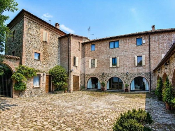 casa indipendente in vendita a Sala Baganza in zona Maiatico