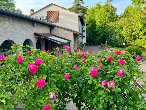 casa indipendente in vendita a Sala Baganza in zona Maiatico