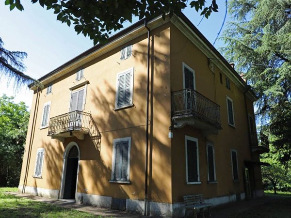 casa indipendente in vendita a Sala Baganza in zona Case Marconi
