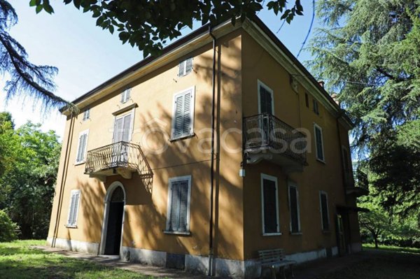 casa indipendente in vendita a Sala Baganza in zona Maiatico