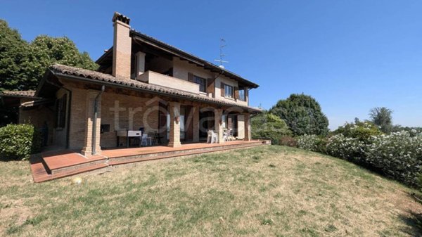 casa indipendente in vendita a Sala Baganza in zona Maiatico