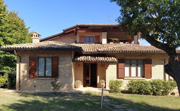 casa indipendente in vendita a Sala Baganza in zona Case Marconi