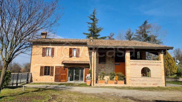 casa indipendente in vendita a Salsomaggiore Terme in zona Bargone