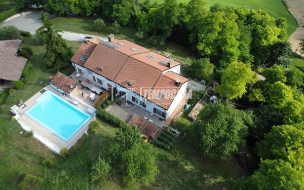 casa indipendente in vendita a Salsomaggiore Terme