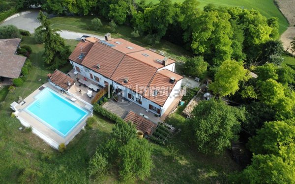 casa indipendente in vendita a Salsomaggiore Terme