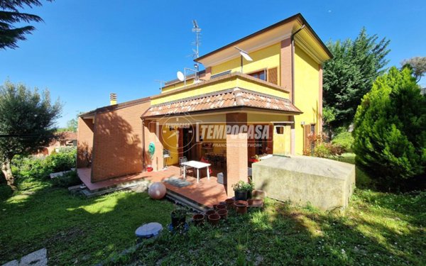 casa indipendente in vendita a Salsomaggiore Terme