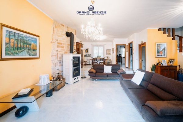 casa indipendente in vendita a Salsomaggiore Terme